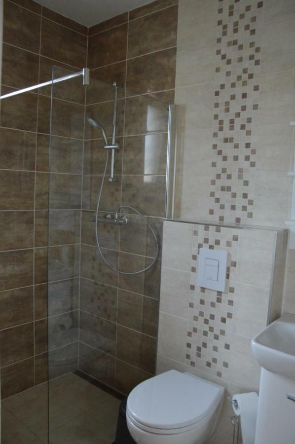 Apartmany Charlie Bešeňová Buitenkant foto
